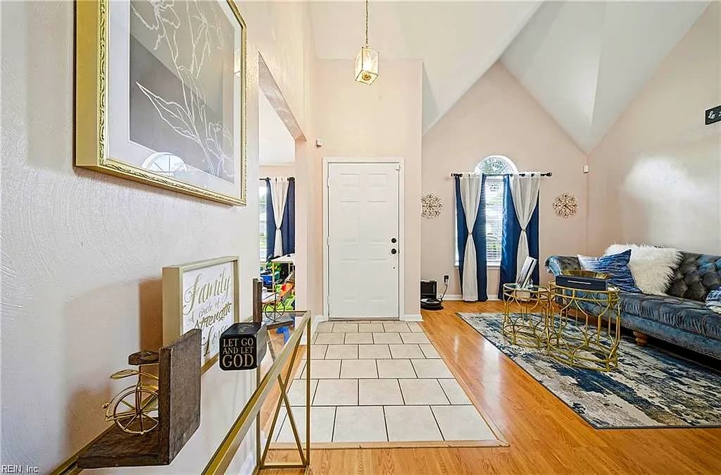 9 Centre Port CIR, PORTSMOUTH VA 23703 - Photo 3