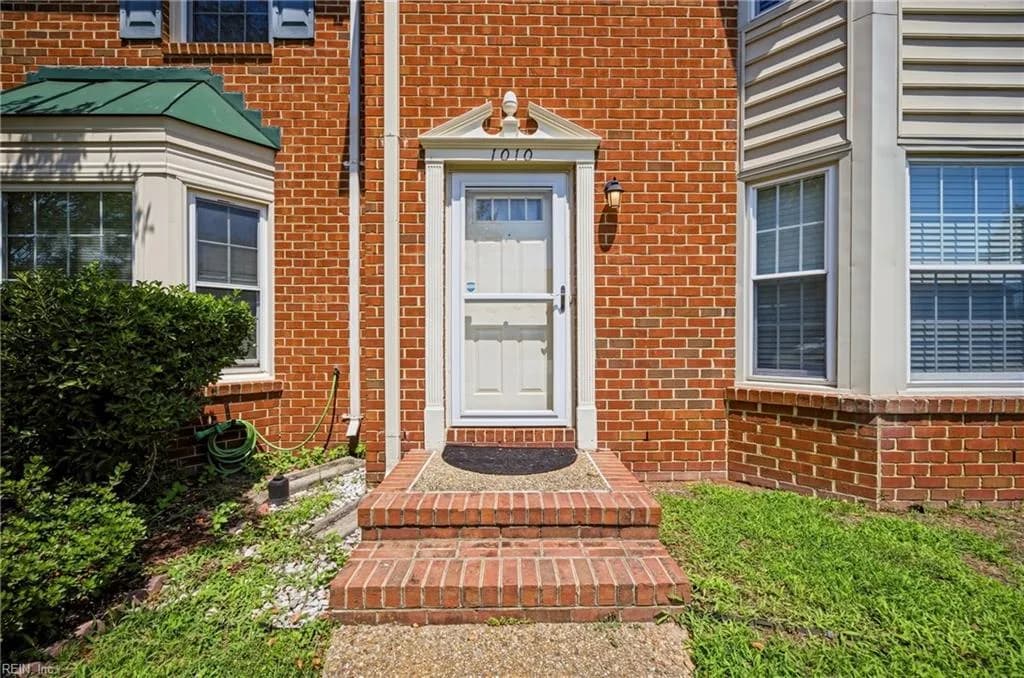 1010 Tottenham LN, VIRGINIABEACH VA 23454 - Photo 5