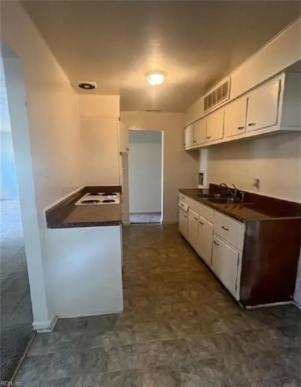 3409 Raintree RD, VIRGINIABEACH VA 23452 - Photo 4