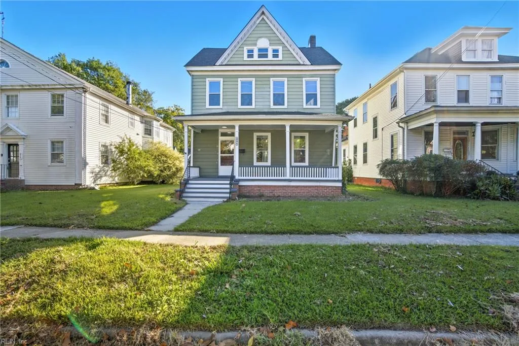 221 Mt Vernon AVE, PORTSMOUTH VA 23707