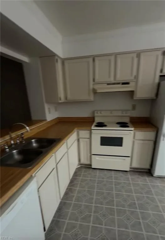 824 Nottaway DR, CHESAPEAKE VA 23320 - Photo 3