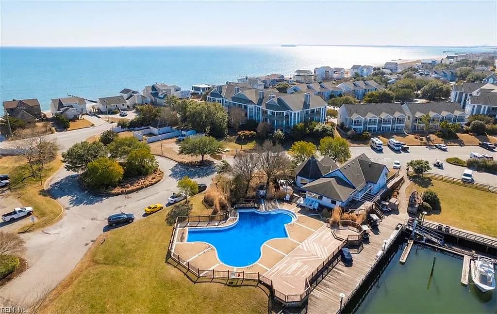 1031 High Dunes QUAY ##103, HAMPTON VA 23664 - Photo 4