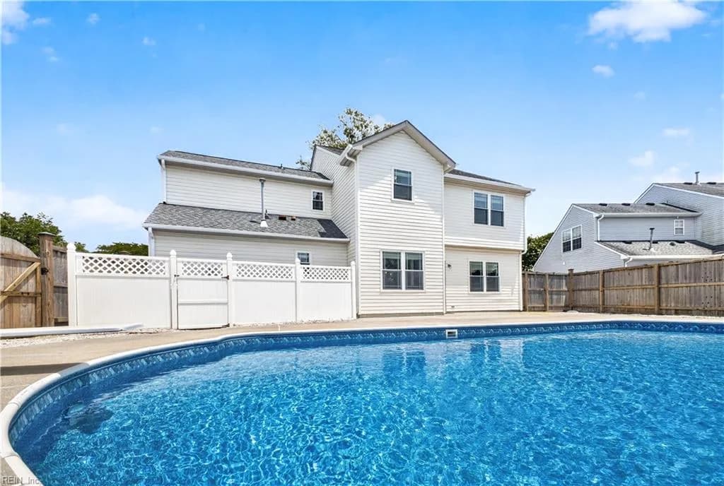 2221 Agecroft RD, VIRGINIABEACH VA 23454 - Photo 5