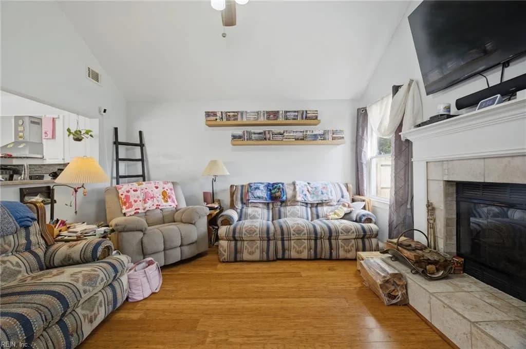 111 Dunn CIR, HAMPTON VA 23666 - Photo 3