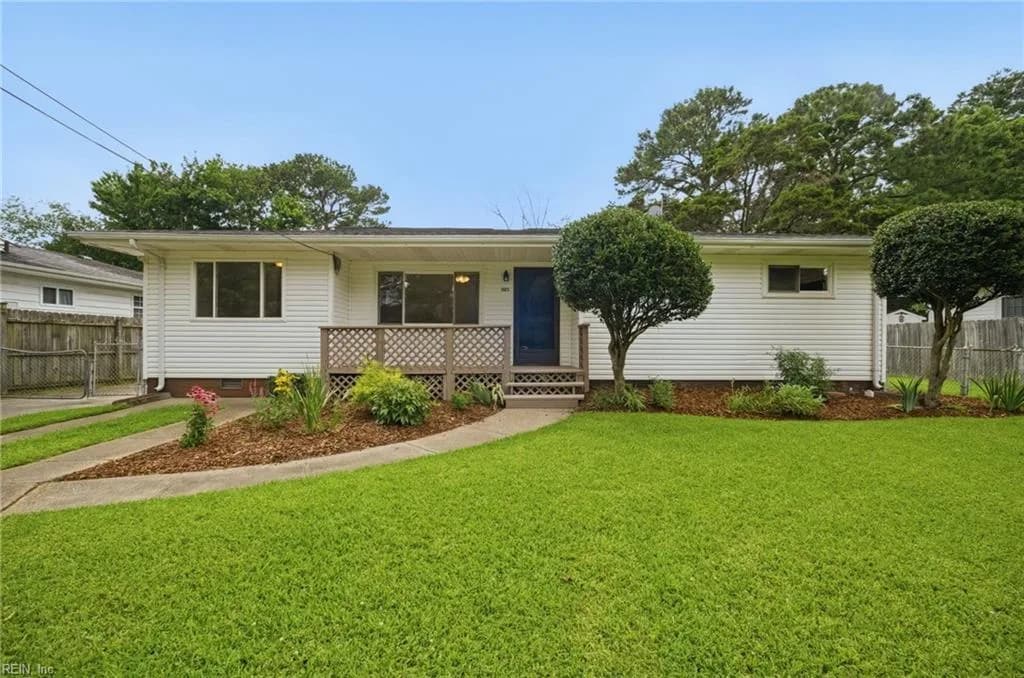 1323 Ormer RD, CHESAPEAKE VA 23325 - Photo 3