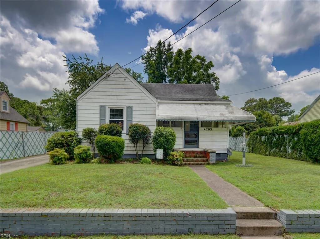 4203 Clifford ST, PORTSMOUTH VA 23707 - Main photo