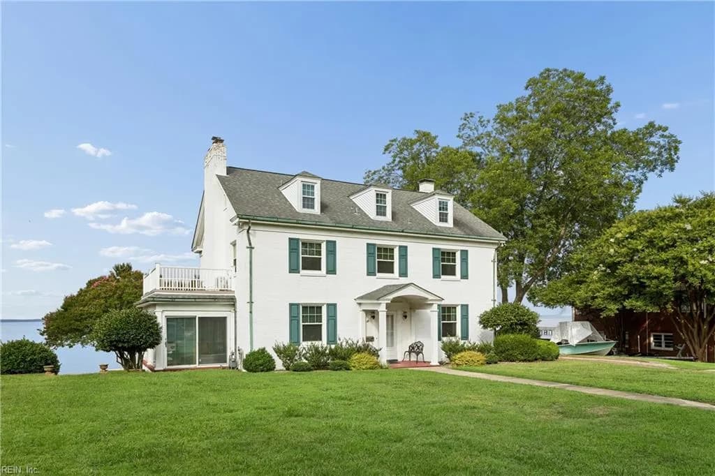 211 Hilton TER, NEWPORT NEWS VA 23601 - Photo 4