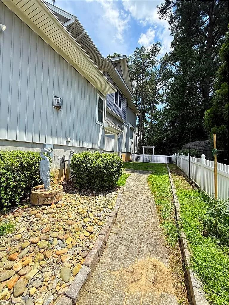 142 Riverview Plantation DR, WILLIAMSBURG VA 23188 - Photo 4