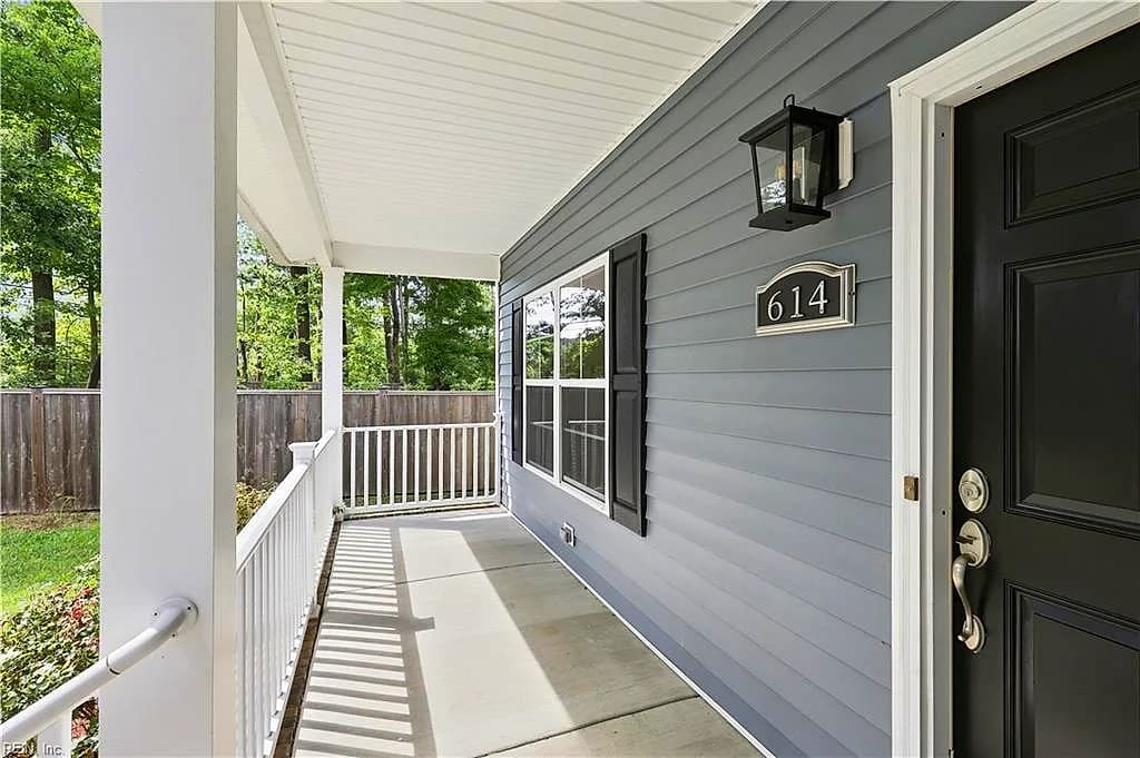 614 Cook RD, YORKTOWN VA 23690 - Photo 4