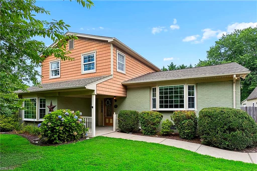 100 Cardinal LN, YORKTOWN VA 23693 - Main photo