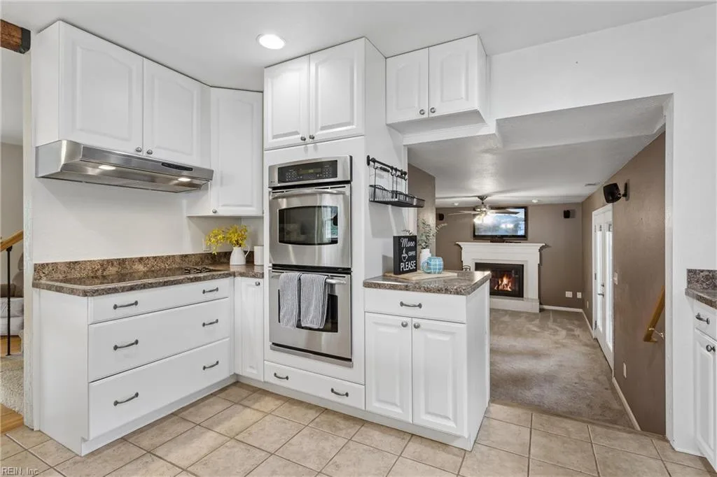 100 Cardinal LN, YORKTOWN VA 23693 - Photo 3