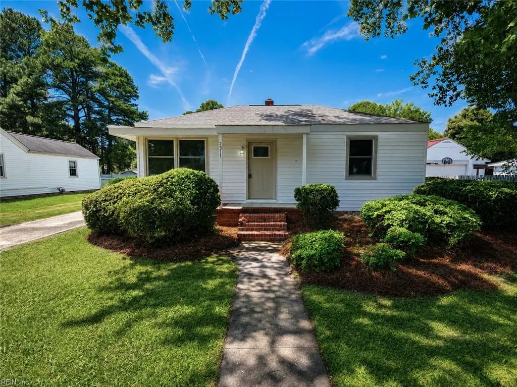 2317 Wildwood RD, CHESAPEAKE VA 23323 - Main photo