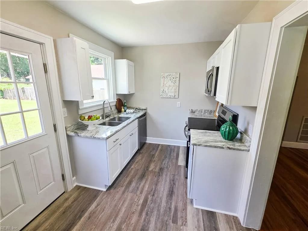 2317 Wildwood RD, CHESAPEAKE VA 23323 - Photo 5