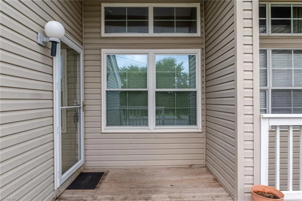 4060 Laurel Green CIR, VIRGINIABEACH VA 23456 - Photo 4