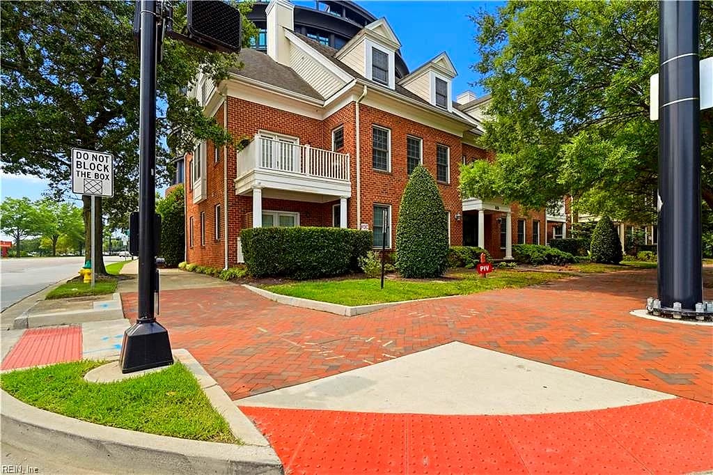 525 E Freemason ST #2B, NORFOLK VA 23510 - Photo 3