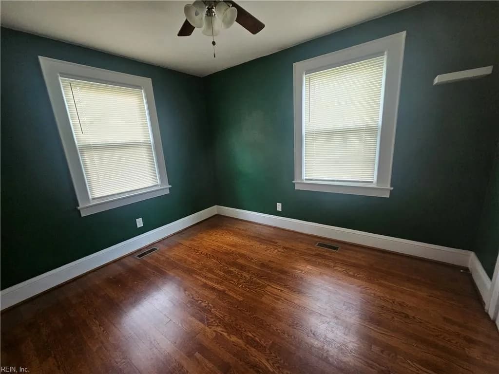 2615 Somme AVE, NORFOLK VA 23509 - Photo 5