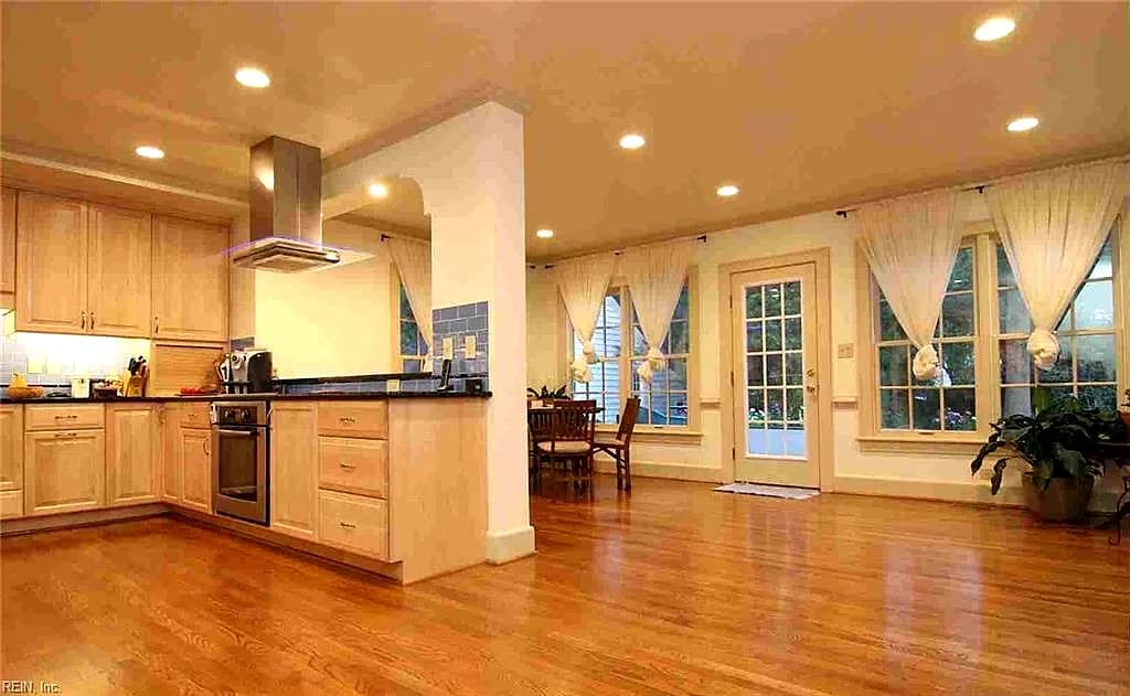 34 Elm AVE, NEWPORT NEWS VA 23601 - Photo 3