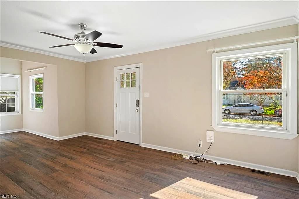 408 Fresh Meadow RD, NORFOLK VA 23503 - Photo 4