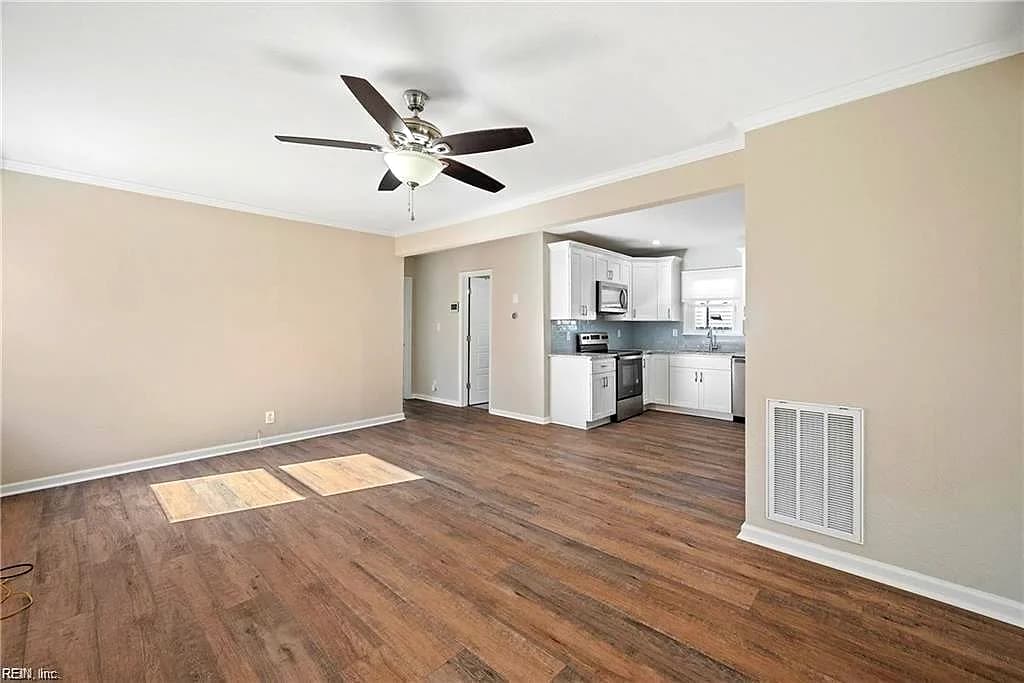 408 Fresh Meadow RD, NORFOLK VA 23503 - Photo 5