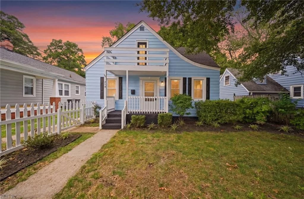 216 Manteo AVE, HAMPTON VA 23661 - Photo 2