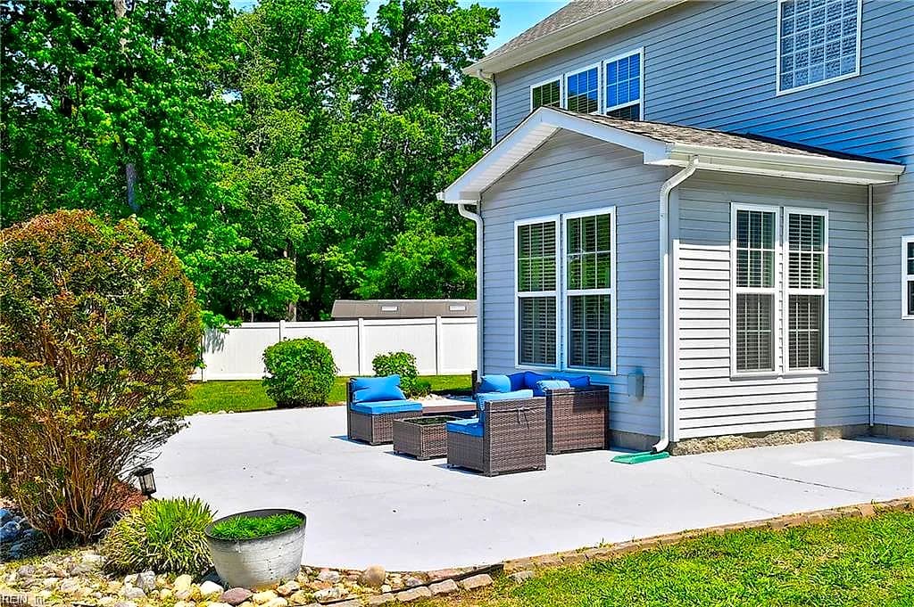 200 Benthall RD, HAMPTON VA 23664 - Main photo