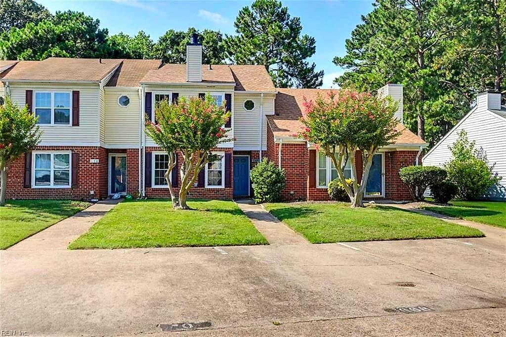 668 Hollomon DR, HAMPTON VA 23666 - Photo 2