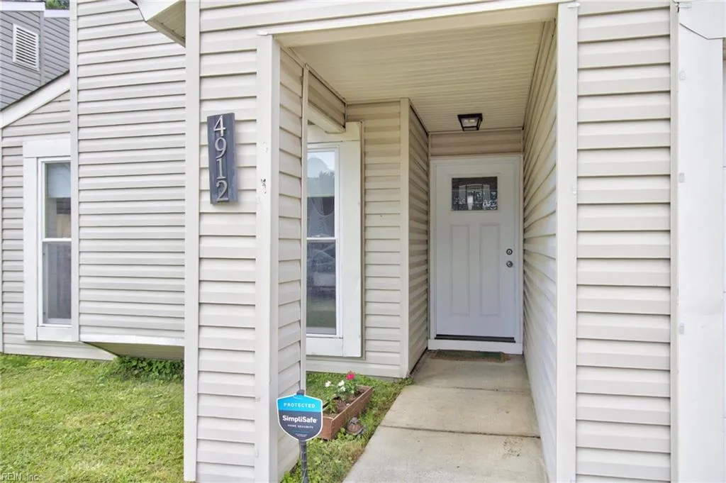 4912 Denny DR, VIRGINIA BEACH VA 23464 - Photo 4