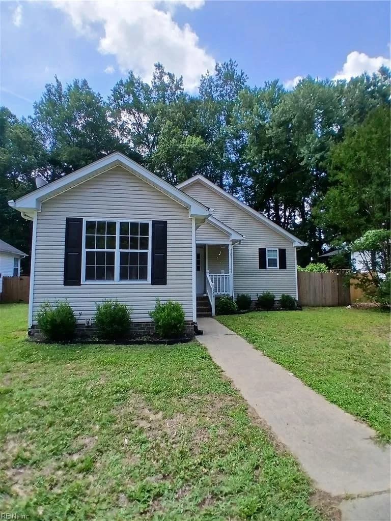 124 Mallard DR, SUFFOLK VA 23434 - Photo 2