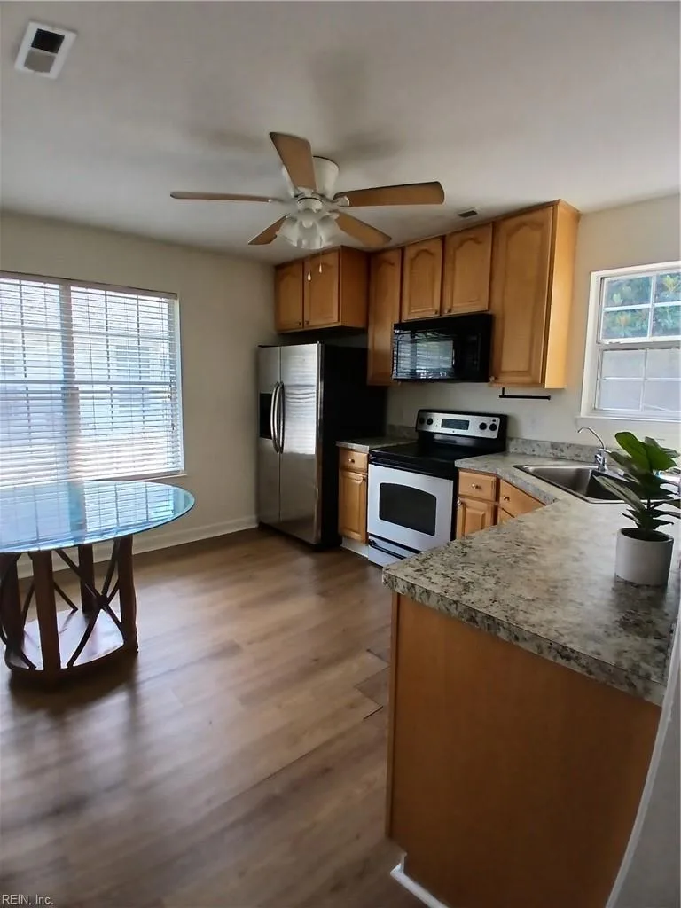 124 Mallard DR, SUFFOLK VA 23434 - Photo 4