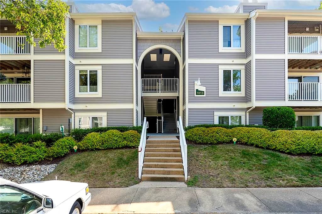 1013 Autumn Woods LN #103, VIRGINIA BEACH VA 23454 - Main photo