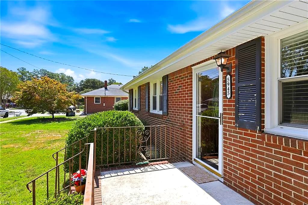 5945 McClure RD, NORFOLK VA 23502 - Photo 5