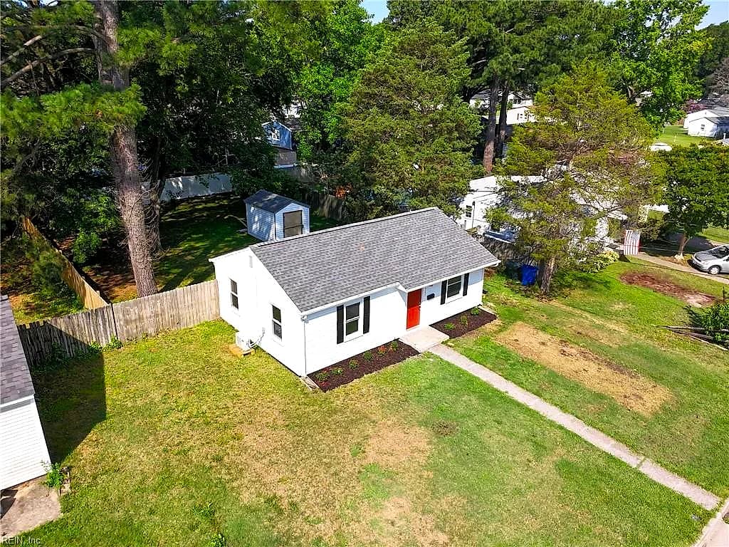 7707 Wickham AVE, NEWPORT NEWS VA 23605 - Photo 3