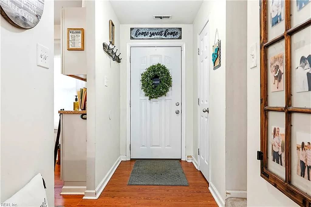 106 Greendale RD, VIRGINIA BEACH VA 23452 - Photo 4