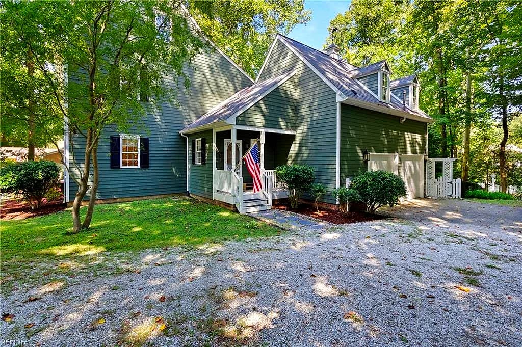 147 Country Club DR, WILLIAMSBURG VA 23188 - Photo 4