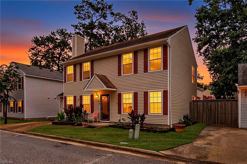 204 Old Bridge CT, Newport News — 4 bed Residential, 2,200 sqft