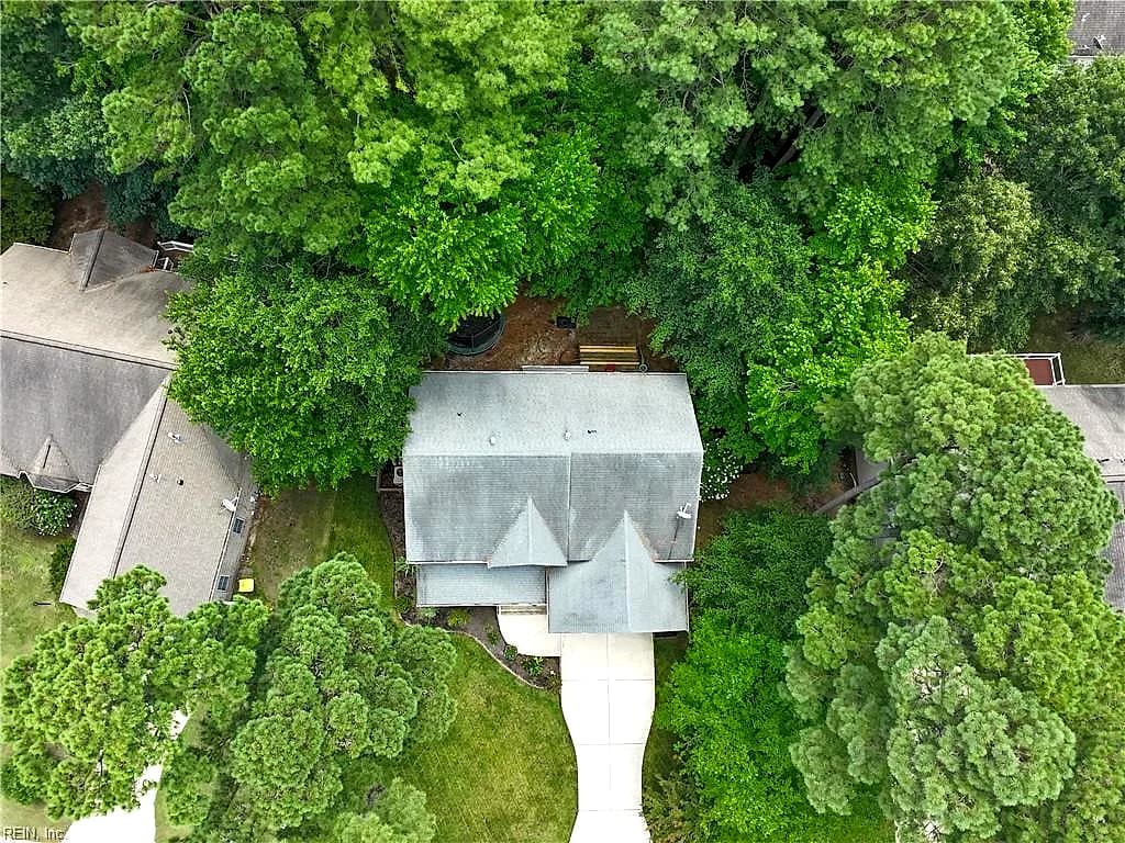 13386 Chesapeake PL, CARROLLTON VA 23314 - Photo 4