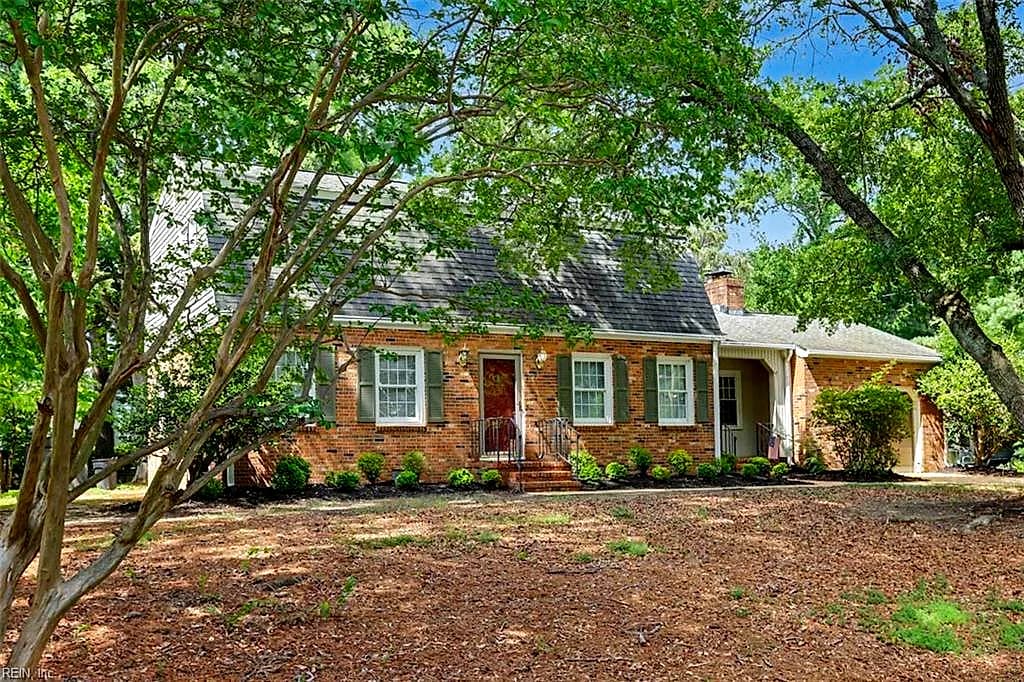 323 Williamsburg CT, NEWPORT NEWS VA 23606 - Main photo
