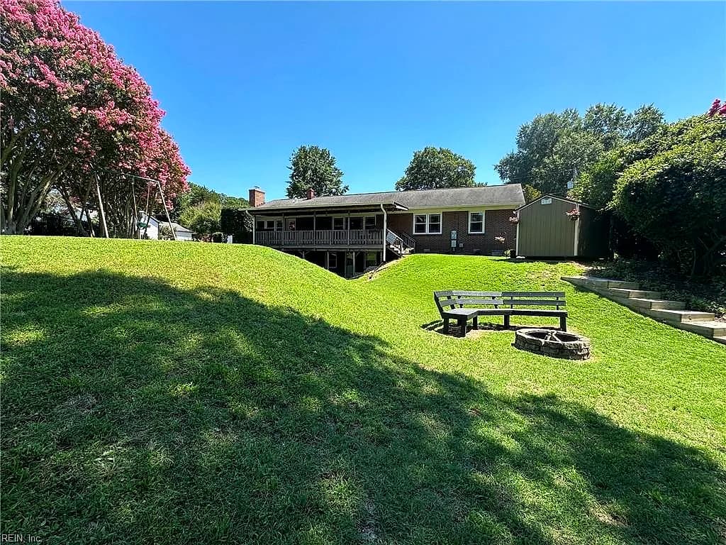 103 Beale AVE, SMITHFIELD VA 23430 - Photo 5