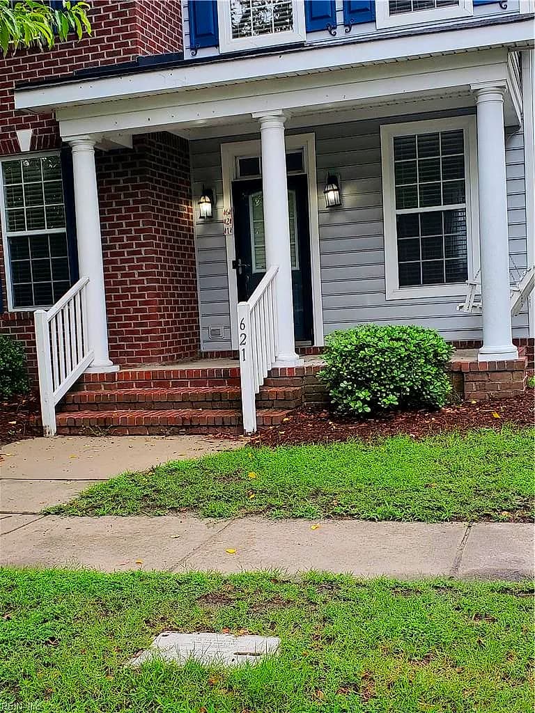 621 Water Lilly RD, PORTSMOUTH VA 23701 - Photo 3