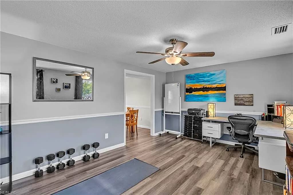 1041 Gauguin DR, VIRGINIABEACH VA 23454 - Photo 4