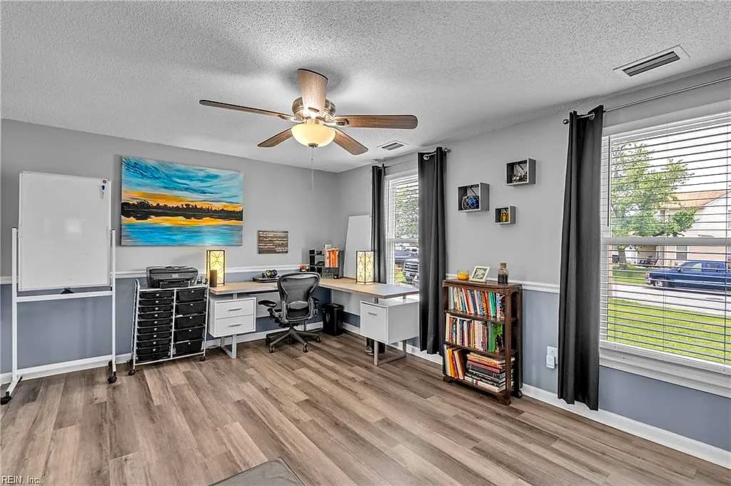 1041 Gauguin DR, VIRGINIABEACH VA 23454 - Photo 5