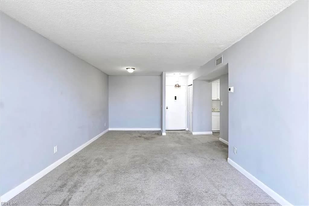 3288 Page AVE #504, VIRGINIABEACH VA 23451 - Photo 5