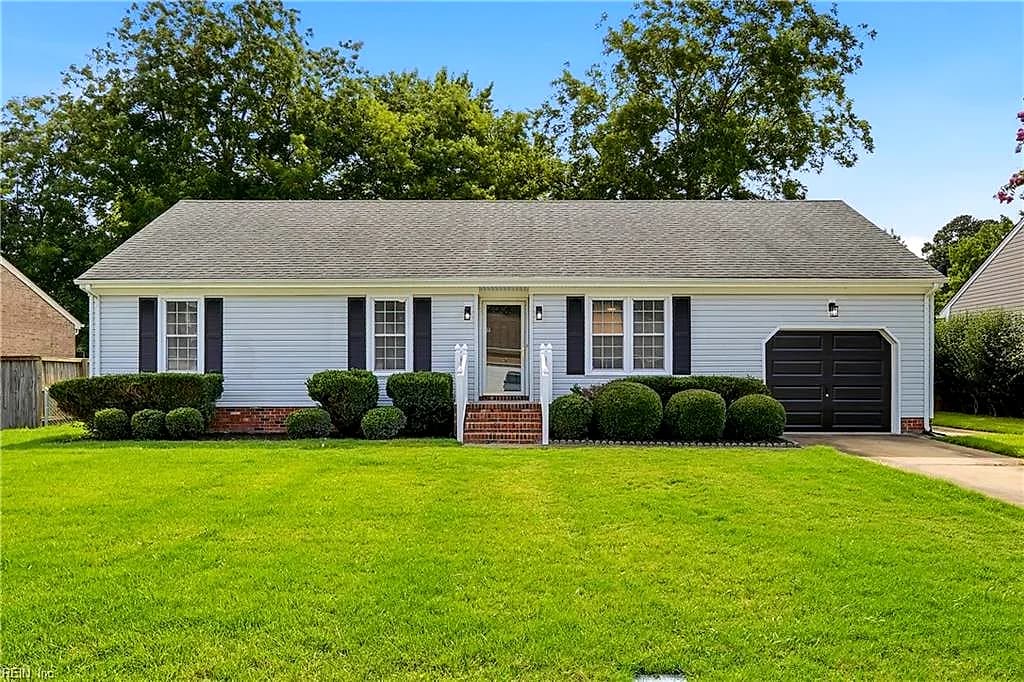 814 Gloss ST, CHESAPEAKE VA 23322 - Main photo