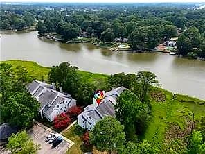 392 River Forest RD, Virginia Beach — 3 bed Residential, 1,795 sqft