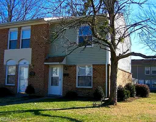 1684 Darren CIR, PORTSMOUTH VA 23701 - Photo 2