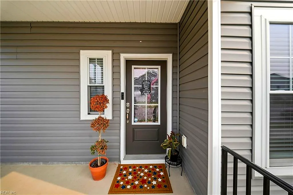 1009 Melbourne ST, NEWPORTNEWS VA 23608 - Photo 4