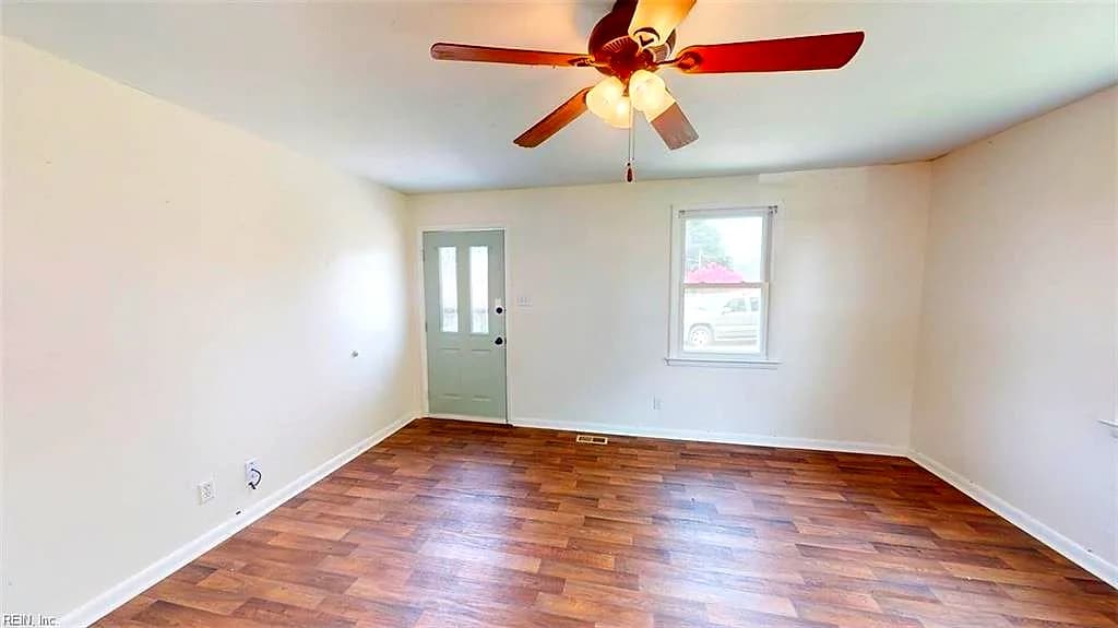 508 Stalham RD, CHESAPEAKE VA 23325 - Photo 3