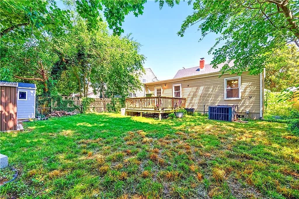 325 E Lorengo AVE, NORFOLK VA 23503 - Photo 4