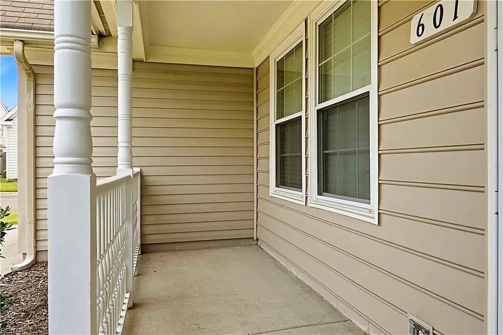 601 Lord Byron CT, CHESAPEAKE VA 23320 - Photo 5