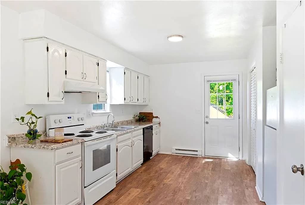 1012 Balview AVE, NORFOLK VA 23503 - Photo 5